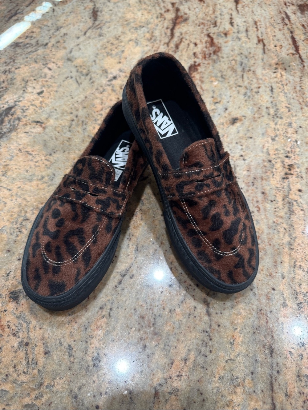 Vans Women’s or Men’s Leopard Print Slip-On Sneakers  W size 9 or M size 7.5